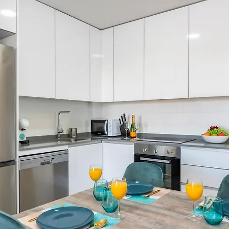 La Zenia Cocoon: Luxury Penthouse With Jacuzzi & Wellness Amenities *