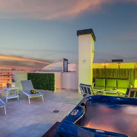 Apartment La Zenia Cocoon: Luxury Penthouse With Jacuzzi & Wellness Amenities