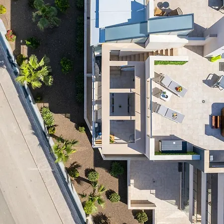 La Zenia Cocoon: Luxury Penthouse With Jacuzzi & Wellness Amenities Apartment